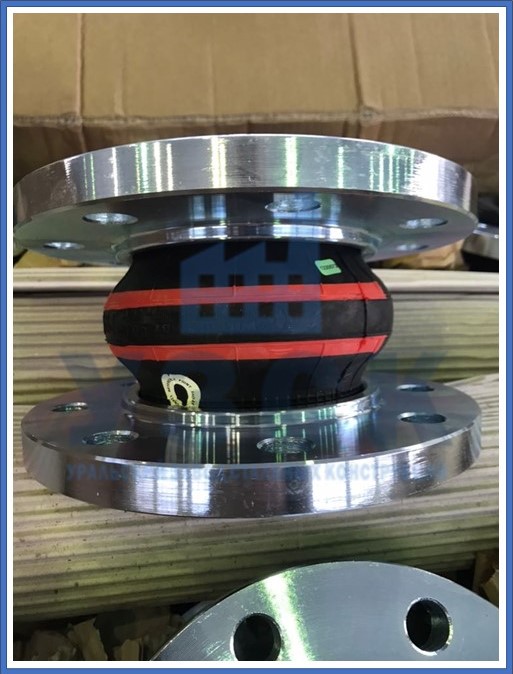 компенсатор резиновый фланцевый в Новороссийске