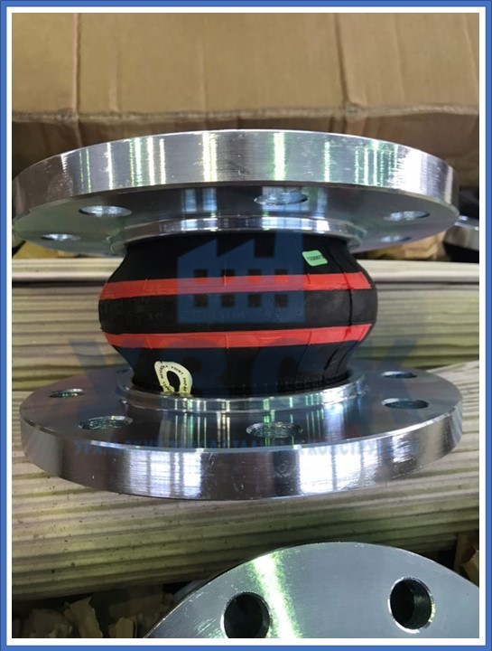 компенсатор резиновый фланцевый в Новороссийске