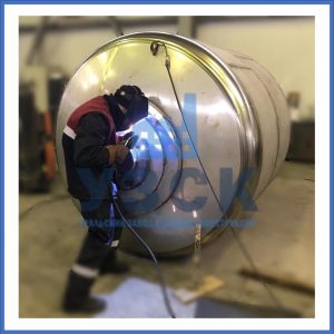 Купить баки и ёмкости из нержавеющей стали от завода УЗСК в Новороссийске